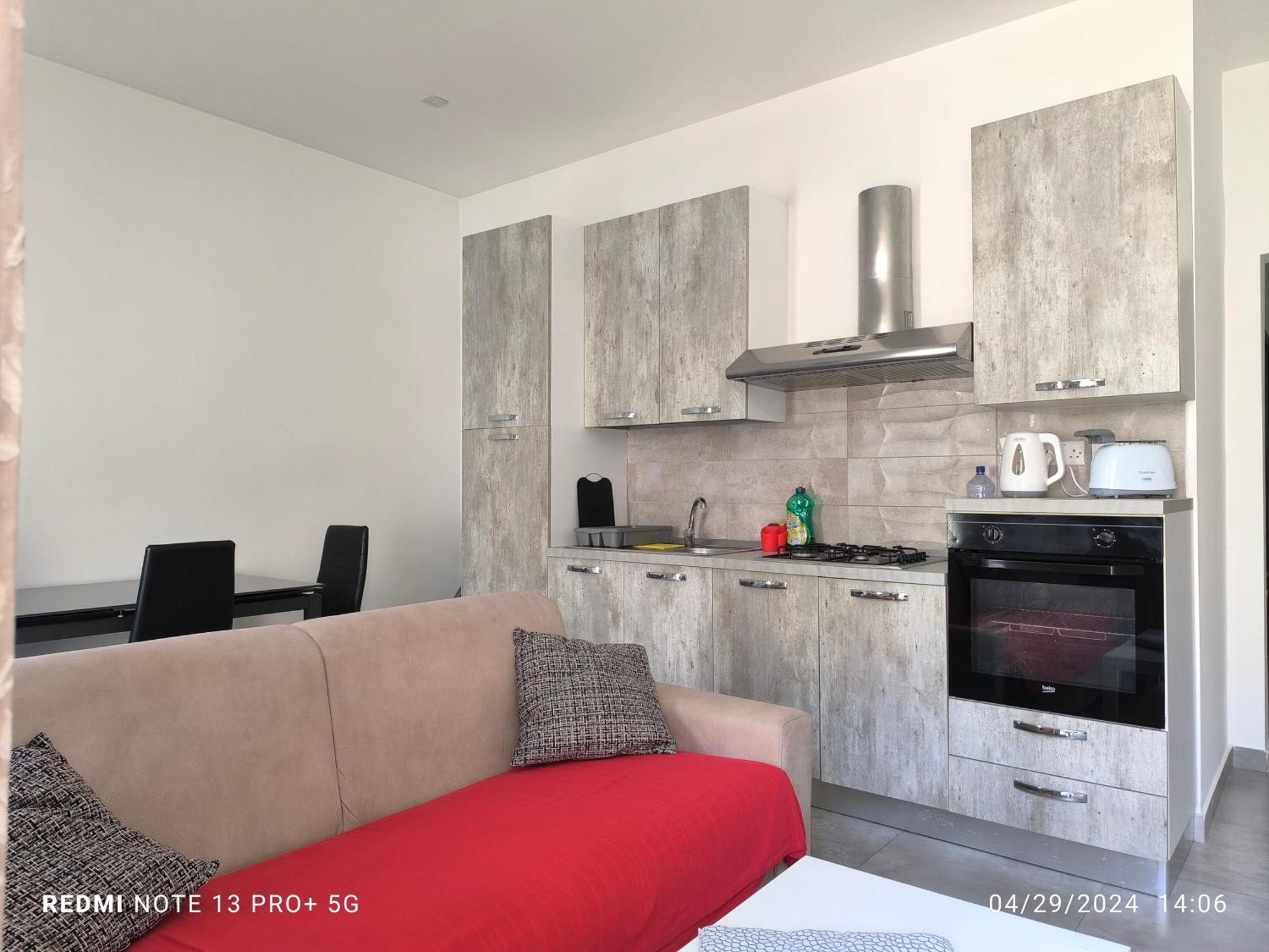 One Bedroom Tea Apartment Il-Gzira Eksteriør bilde