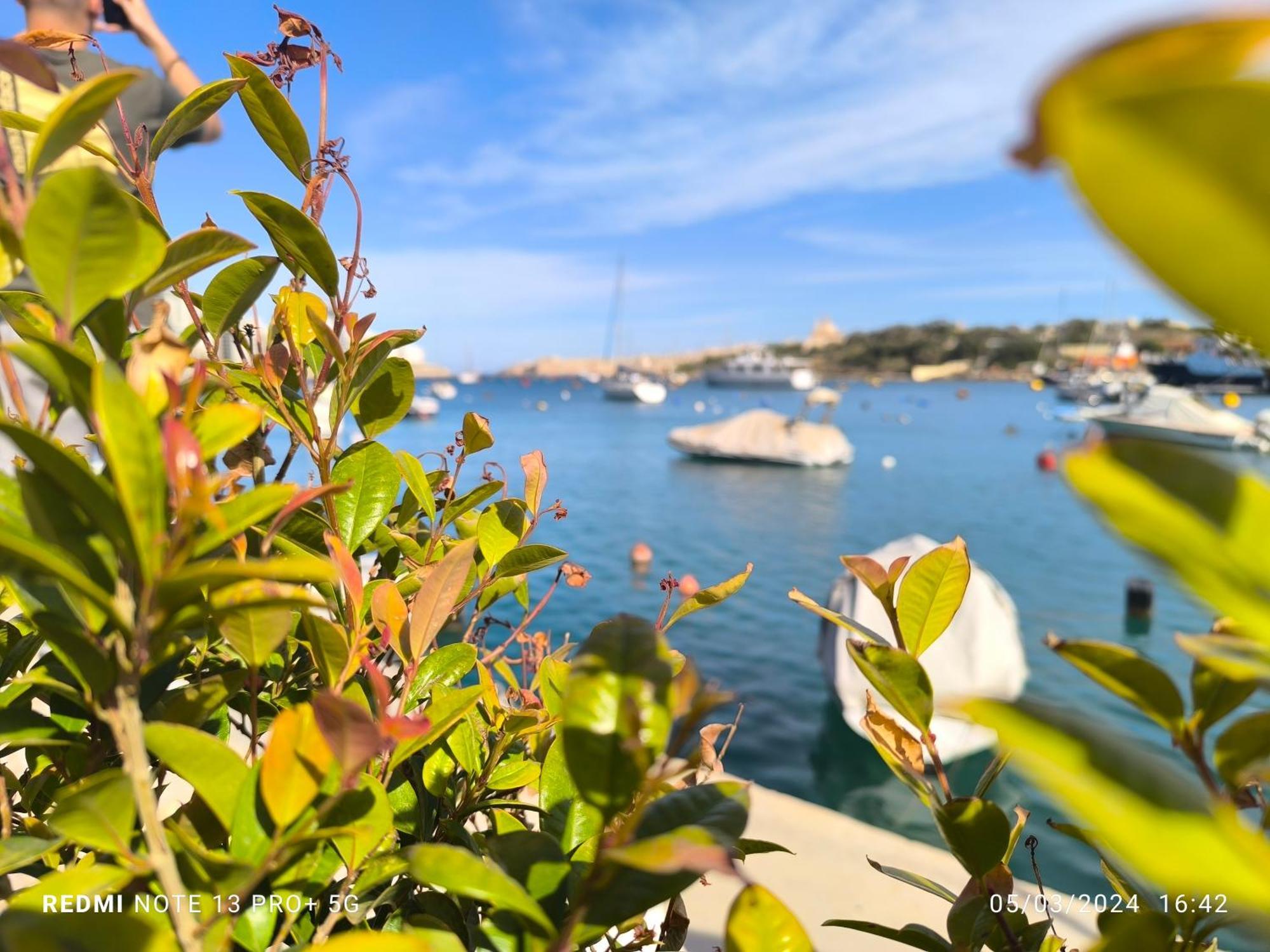 One Bedroom Tea Apartment Il-Gzira Eksteriør bilde