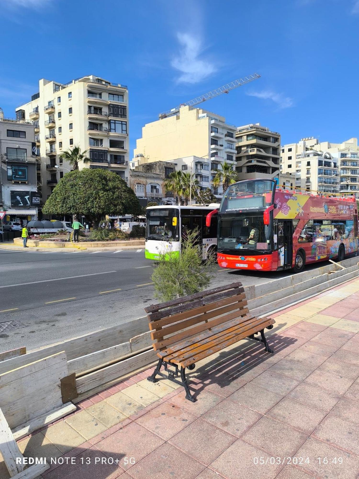 One Bedroom Tea Apartment Il-Gzira Eksteriør bilde